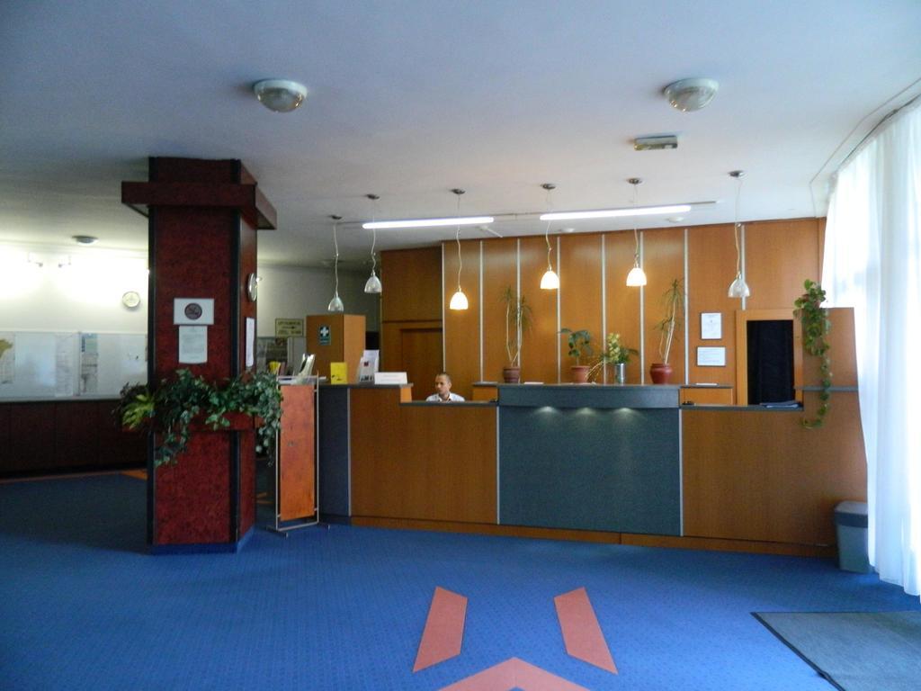 纳格耶尔多酒店 德布勒森 外观 照片